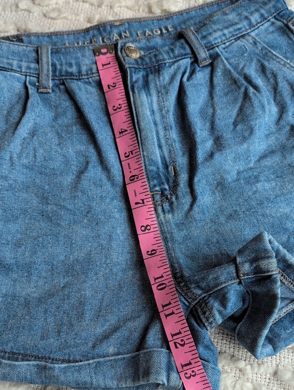 American Eagle Mom Short Pleated Coquette 4 High-Rise Rolled Hem Denim Shorts - Picture 8 of 15